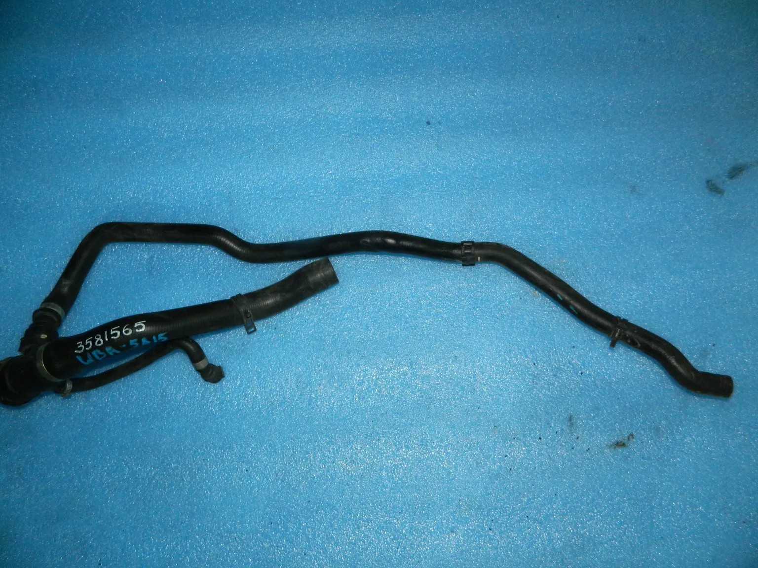 Патрубок системы охлаждения BMW 1-SERIES F20 (Контрактный) 3581565