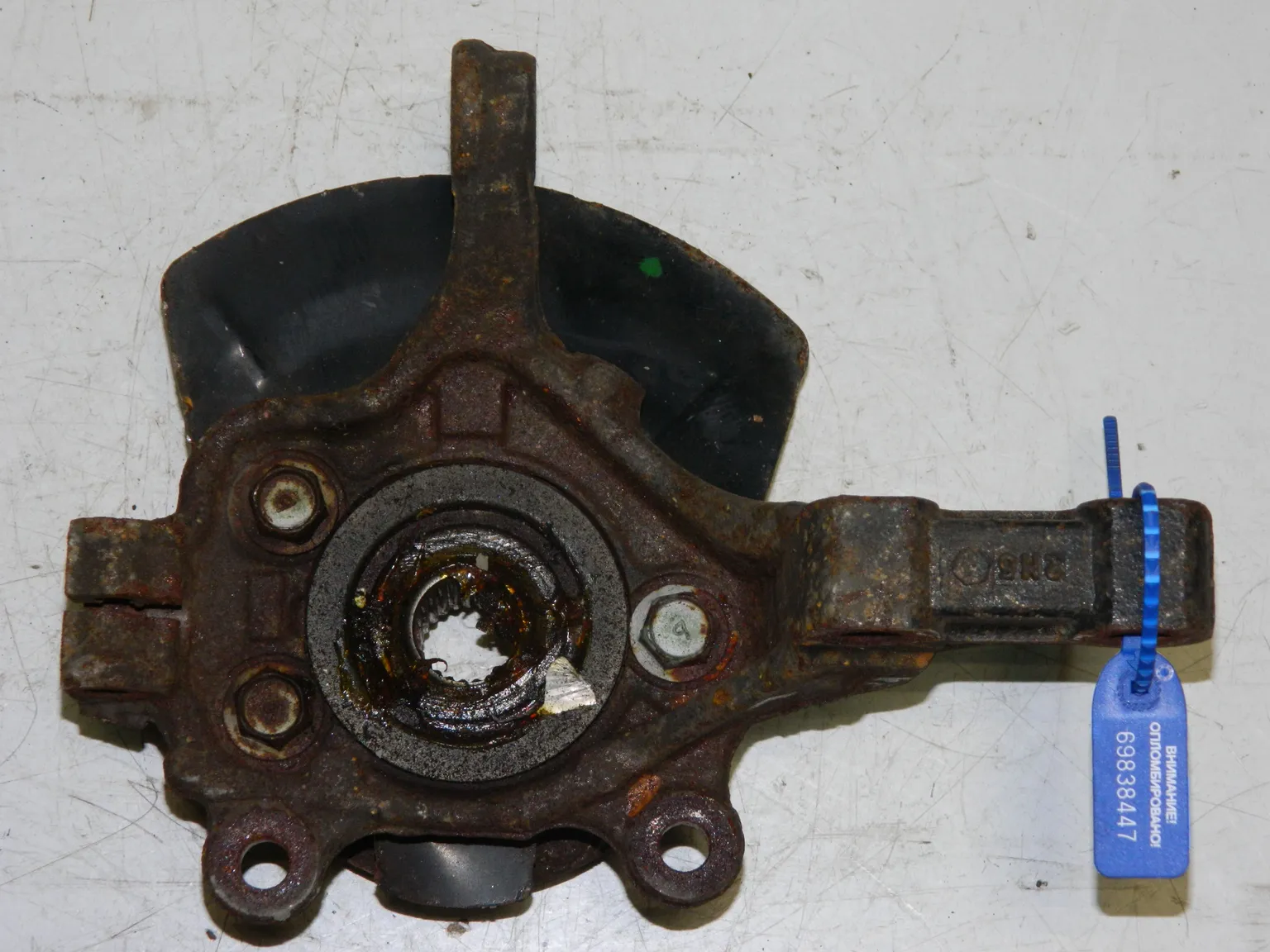 Ступица NISSAN BLUEBIRD SYLPHY KG11 Перед Лев (Контрактный) 69838458