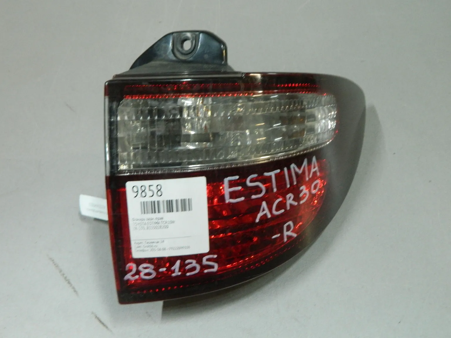 Фонарь TOYOTA ESTIMA ACR30W Зад Прав 28135 (Контрактный) 03344303