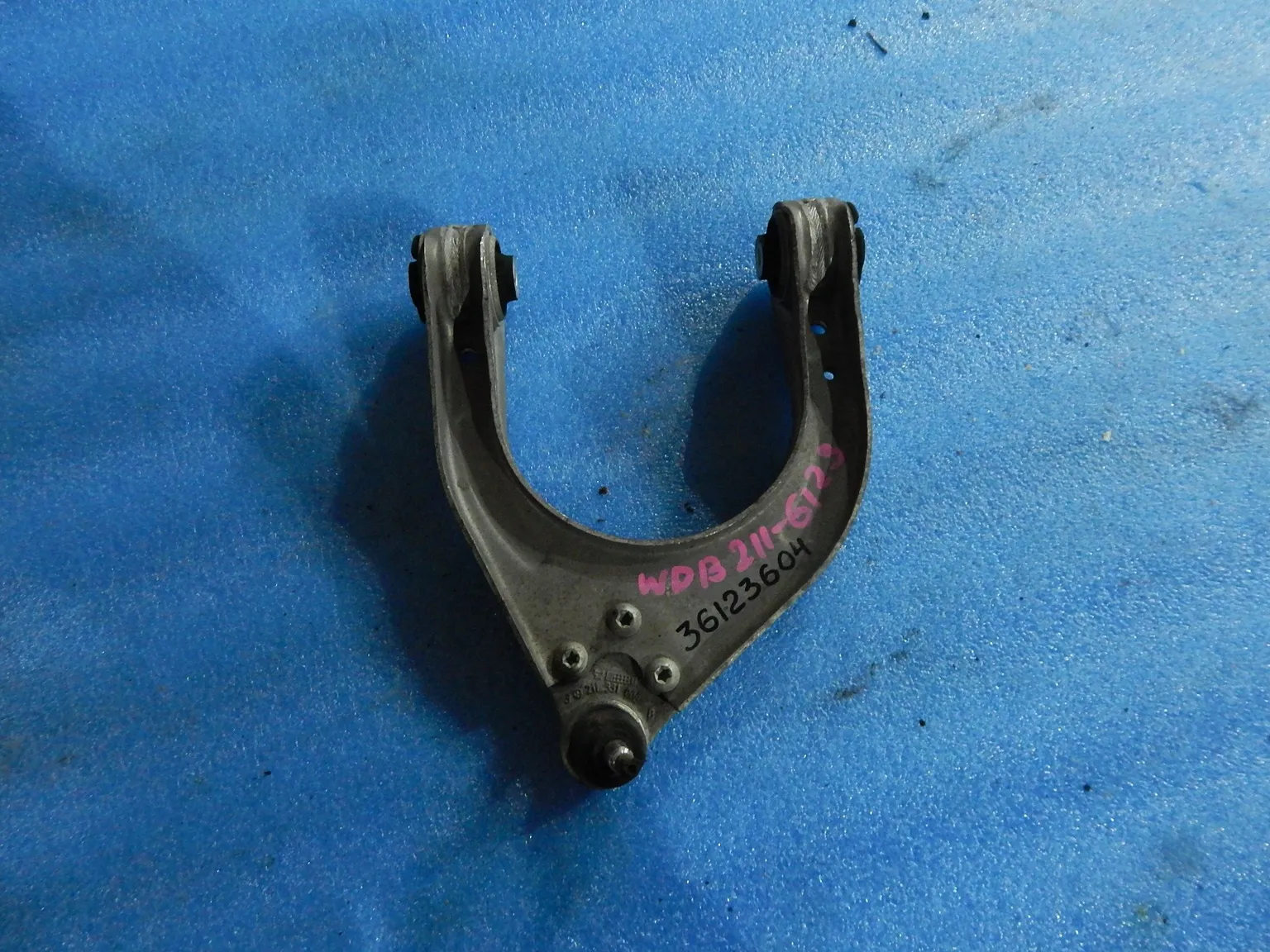 Рычаг подвески MERCEDES-BENZ E-CLASS W211 Перед Лев (Кoнтрактный) 36123604