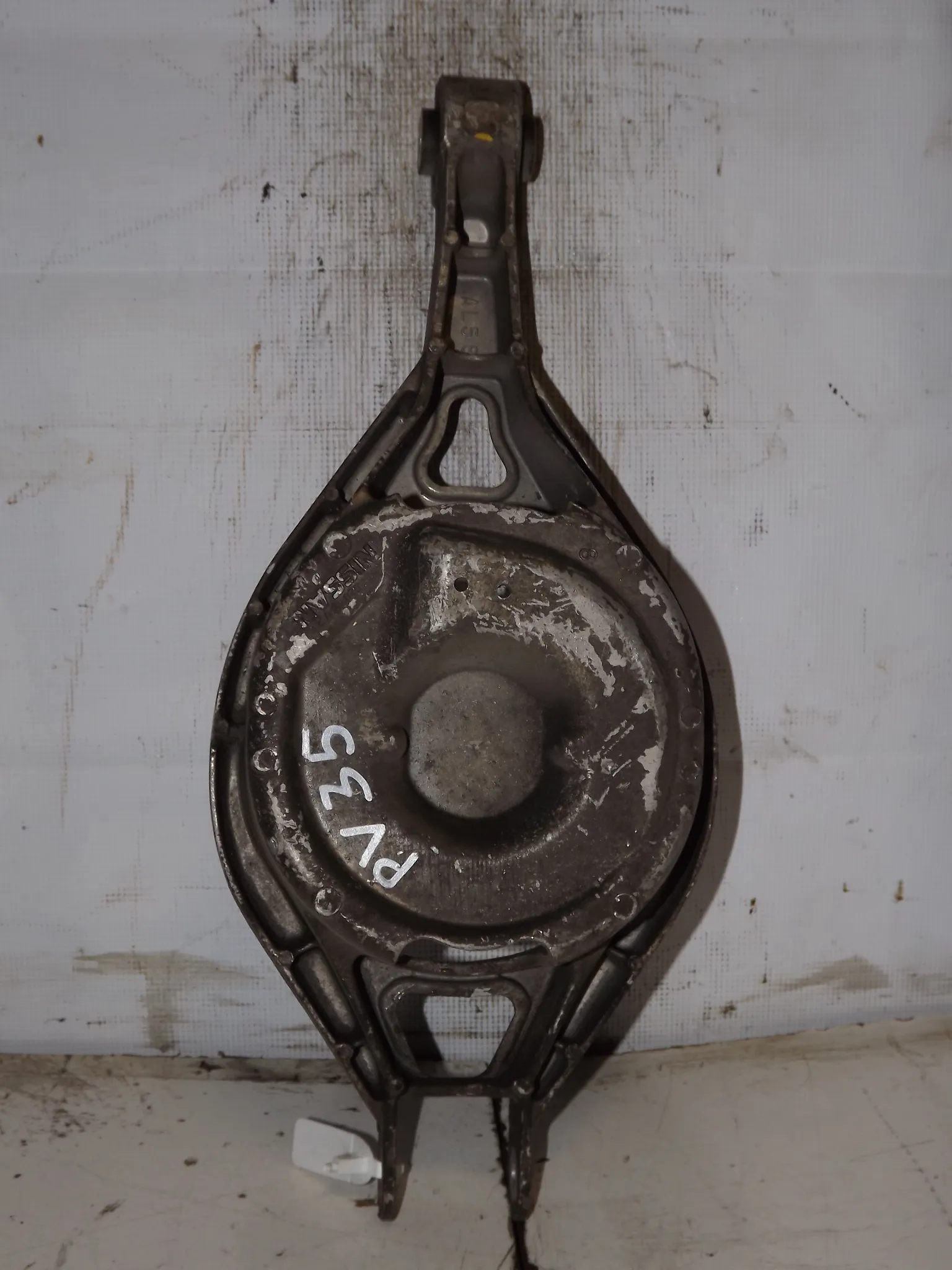 Рычаг подвески NISSAN SKYLINE PV35 Зад Низ (Контрактный) 35023051