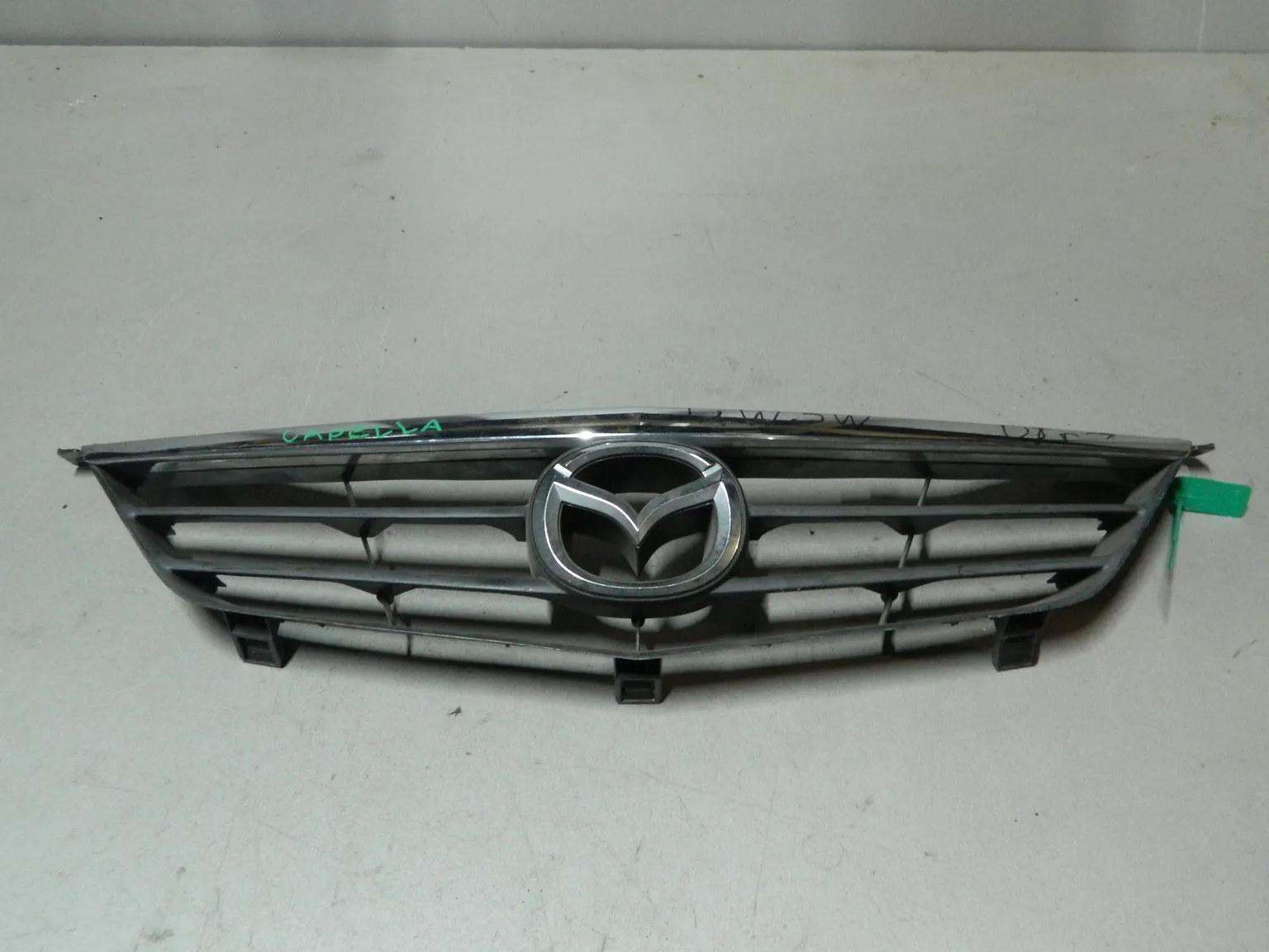 Решетка радиатора MAZDA CAPELLA GW8W (Контрактный) 81540886