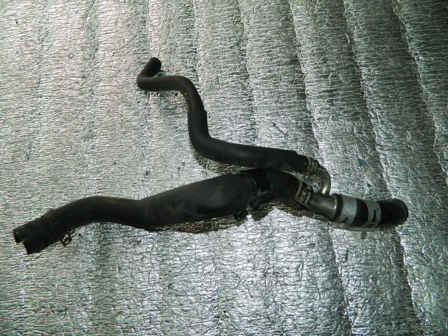 Патрубок системы охлаждения MAZDA AXELA BL5FW ZY (Контрактный) 26027622