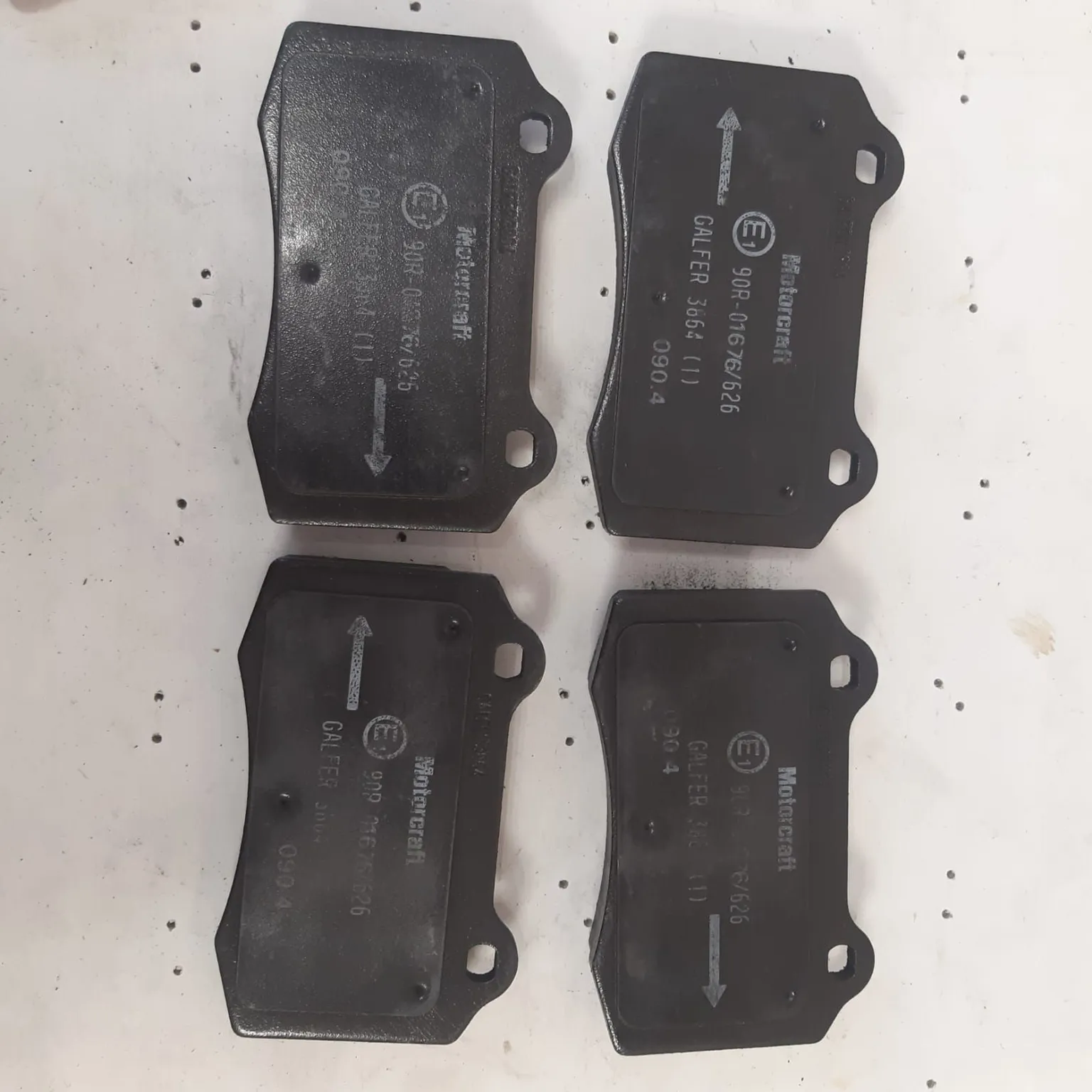 Колодки тормозные FORD 1329156 FORD Focus