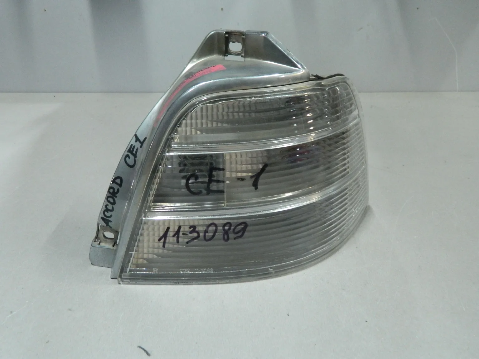 Фонарь HONDA ACCORD CE1 Зад Прав (Контрактный) 6995377