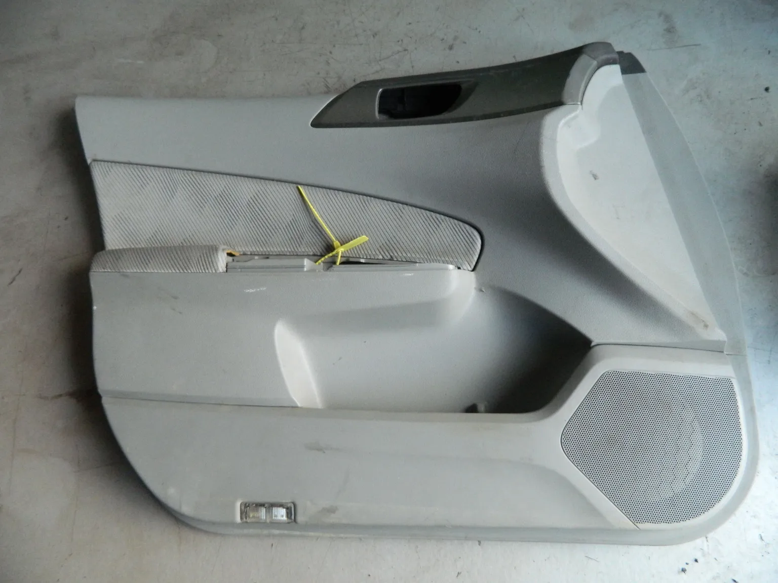 Обшивка двери SUBARU FORESTER SH5 Перед Лев (Контрактный) 94603867