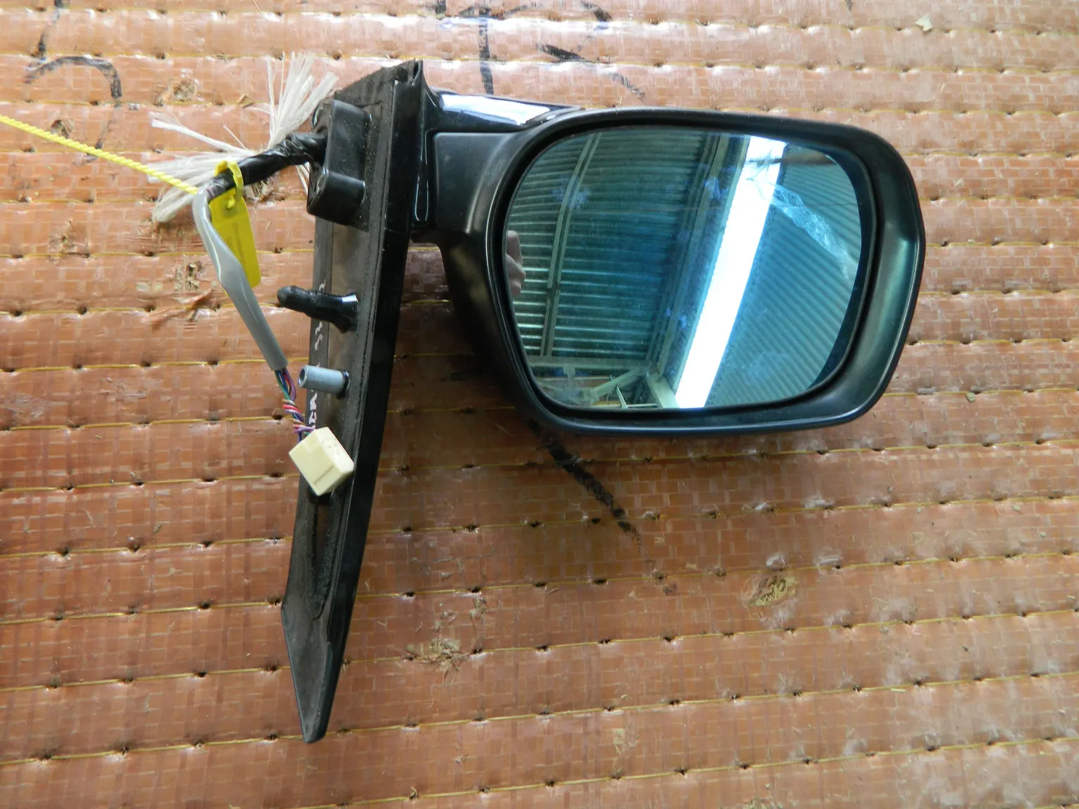 Зеркало TOYOTA IPSUM ACM21 Перед Лев (Контрактный) 94603997