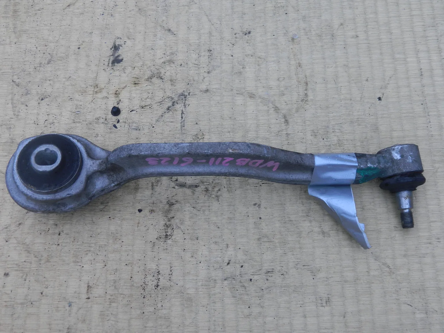 Рычаг подвески MERCEDES-BENZ E-CLASS W211 Перед Прав (Контрактный) 36123203