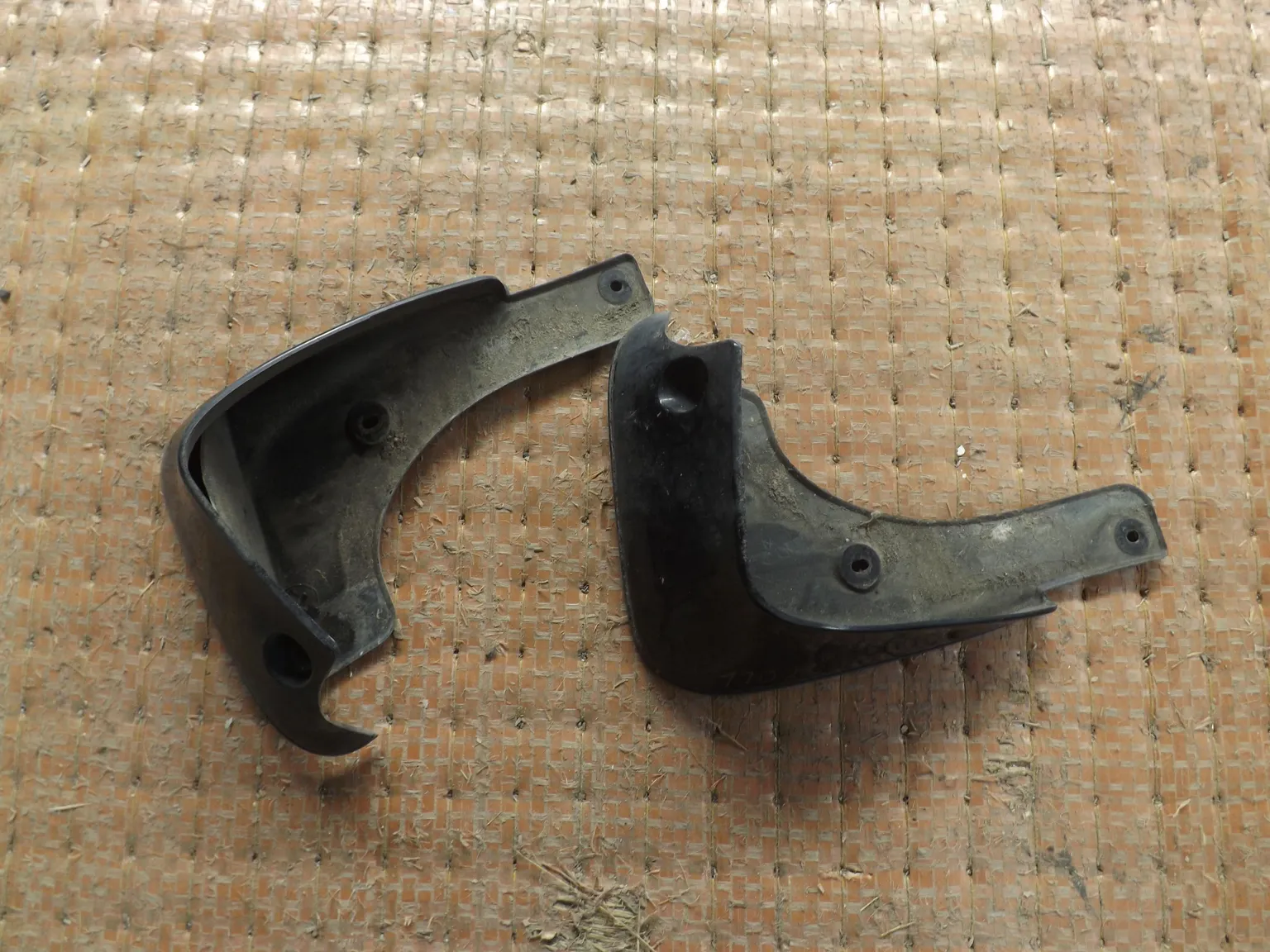 Брызговик TOYOTA CAMRY ACV40 Перед Пара (Контрактный) 1102010009