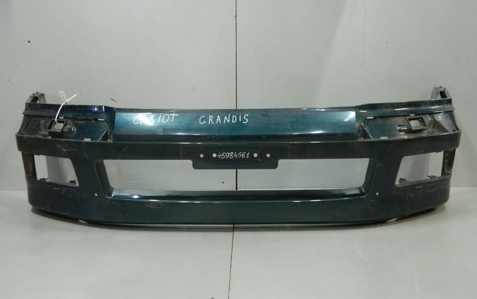 Бампер передний MITSUBISHI CHARIOT GRANDIS N84W (Контрактный) 45984561