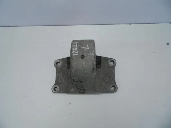 Подушка двигателя NISSAN AD VY11 QG13 Лев (Контрактный)