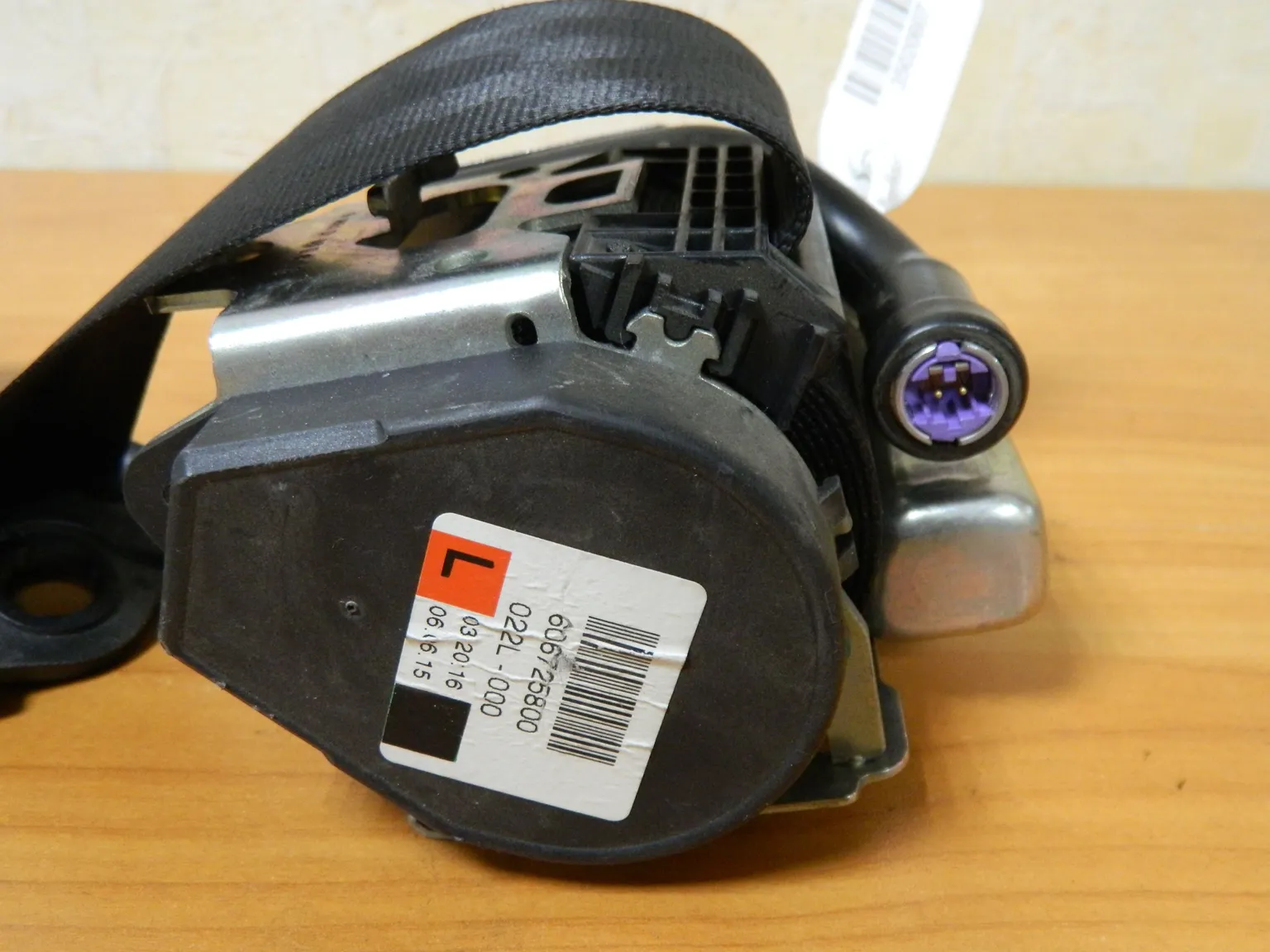 Ремень безопастности AUDI Q7 4L Зад Лев (Б/У) 35020607