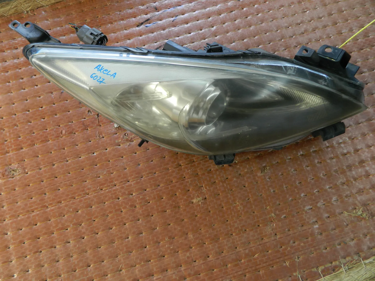 Фара MAZDA AXELA BL5FW Перед Прав (Контрактный) 94603986