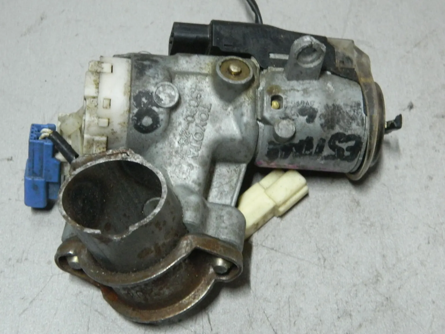 Замок зажигания TOYOTA NOAH AZR60 (Контрактный) 81532391