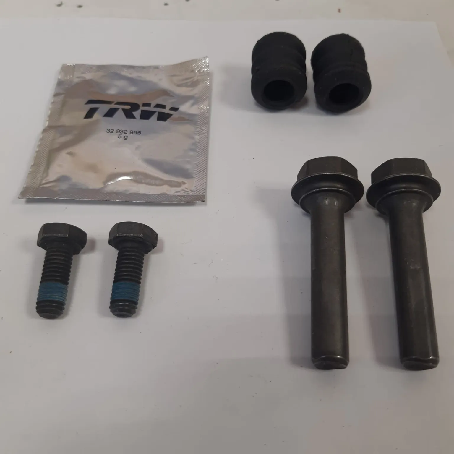 Ремкомплект тормозного суппорта RENAULT 7701207961 RENAULT Logan,Megane