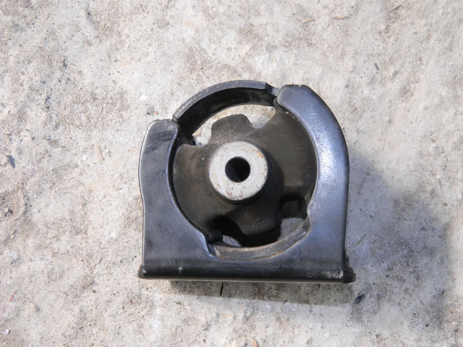 Подушка двигателя TOYOTA AZT251 2AZFSE Перед (Контрактный) 10435039