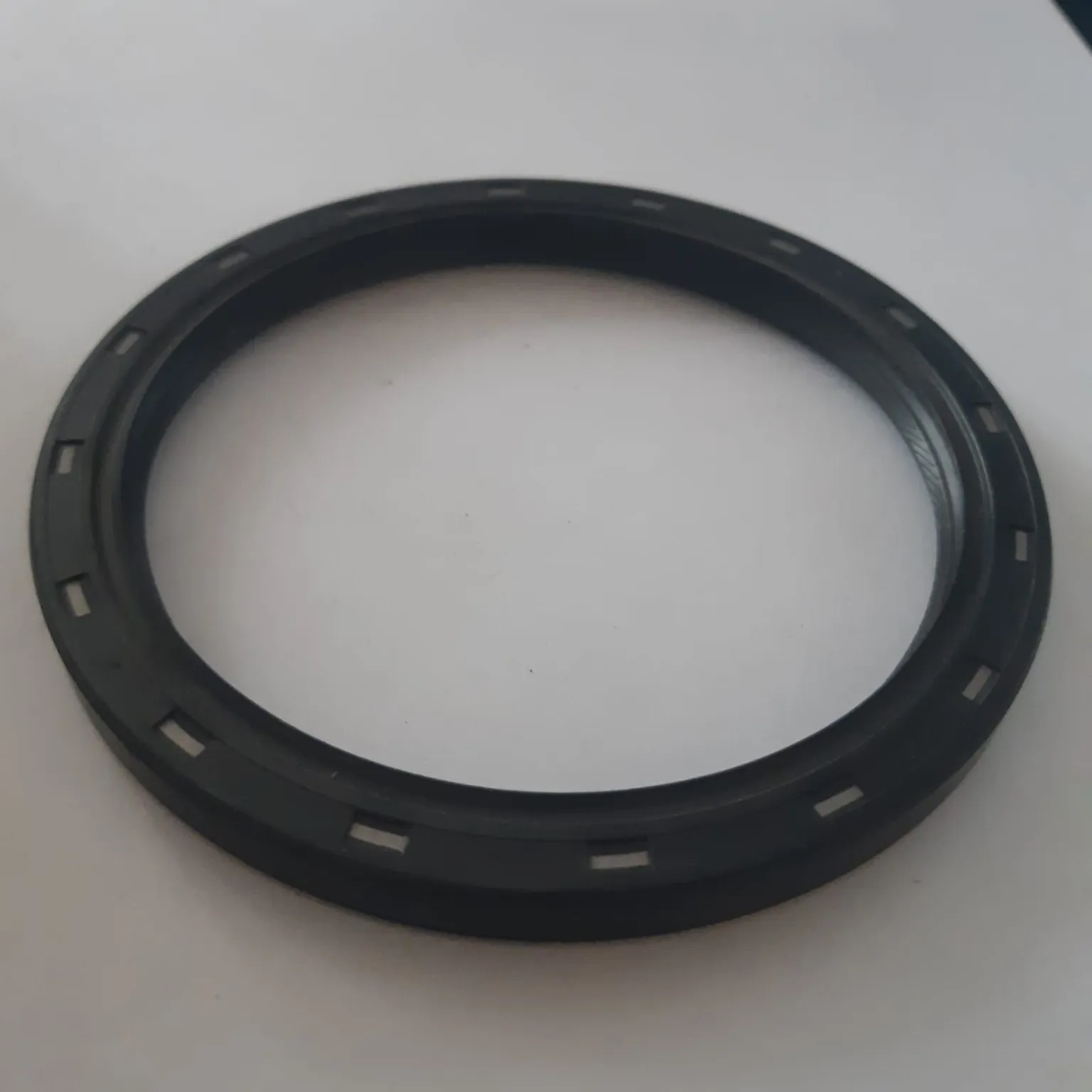 Сальник GENERAL PARTS 9031190008 TOYOTA Avensis,Camry 90x110x10