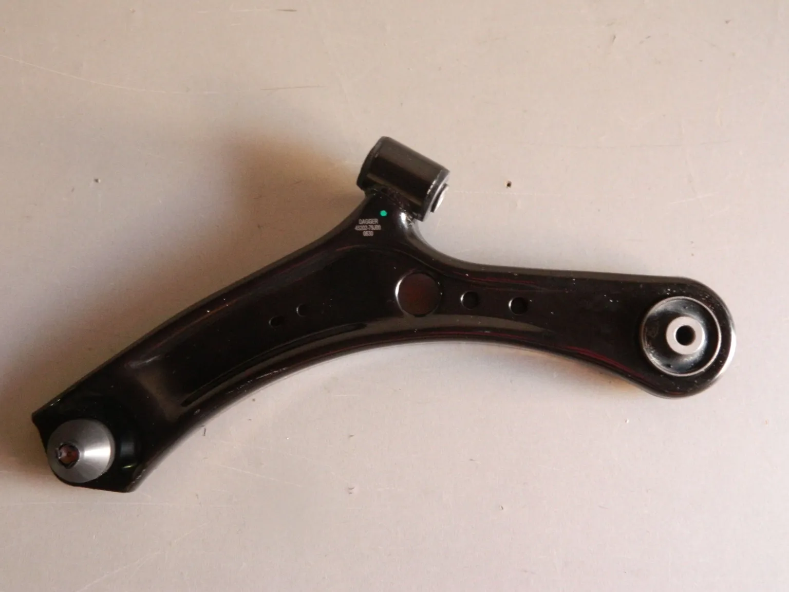 Рычаг GENERAL PARTS 4520279J00 SUZUKI SX4 Перед Лев