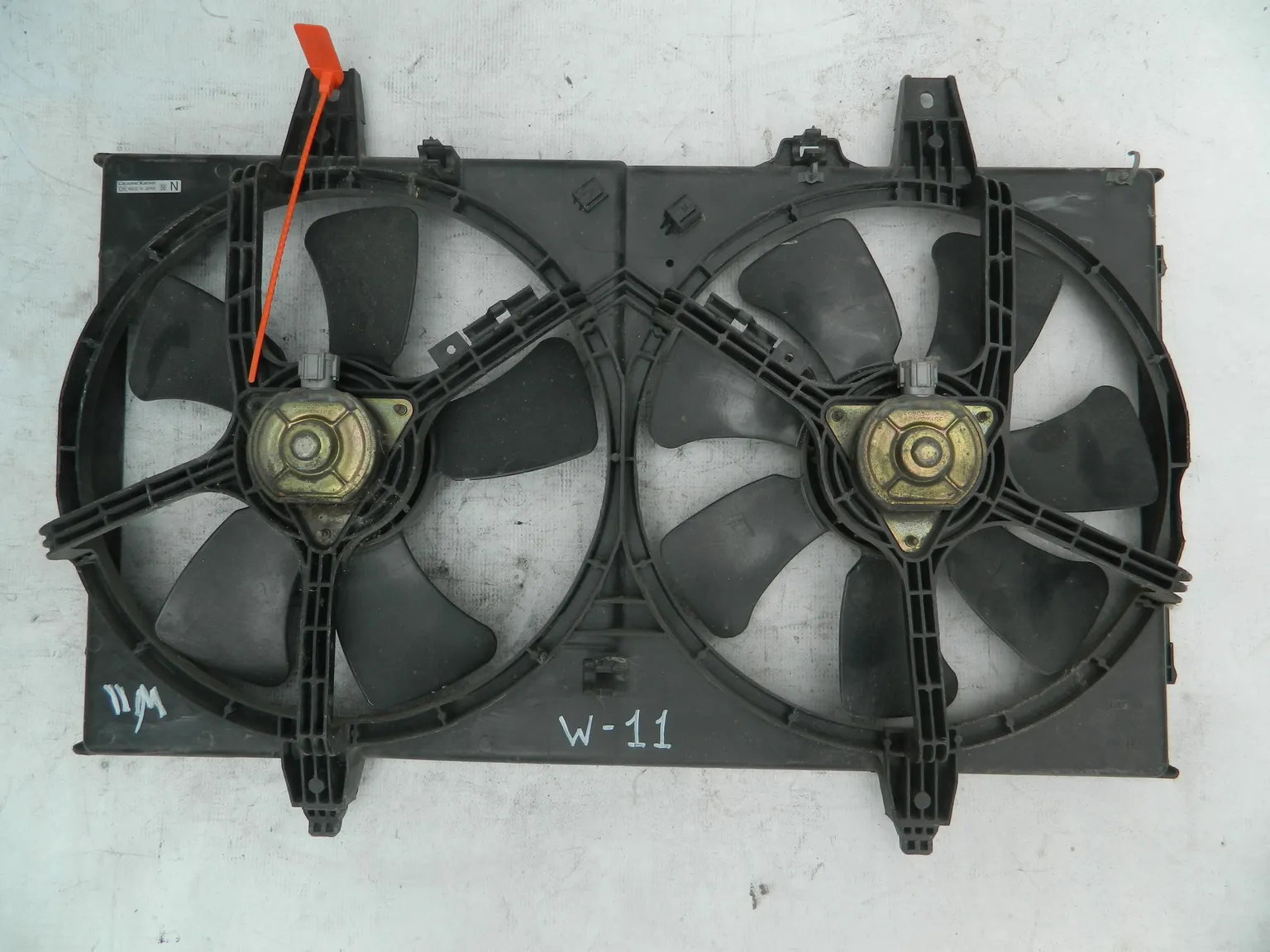 Диффузор радиатора NISSAN AVENIR W11 (Контрактный) 72355167