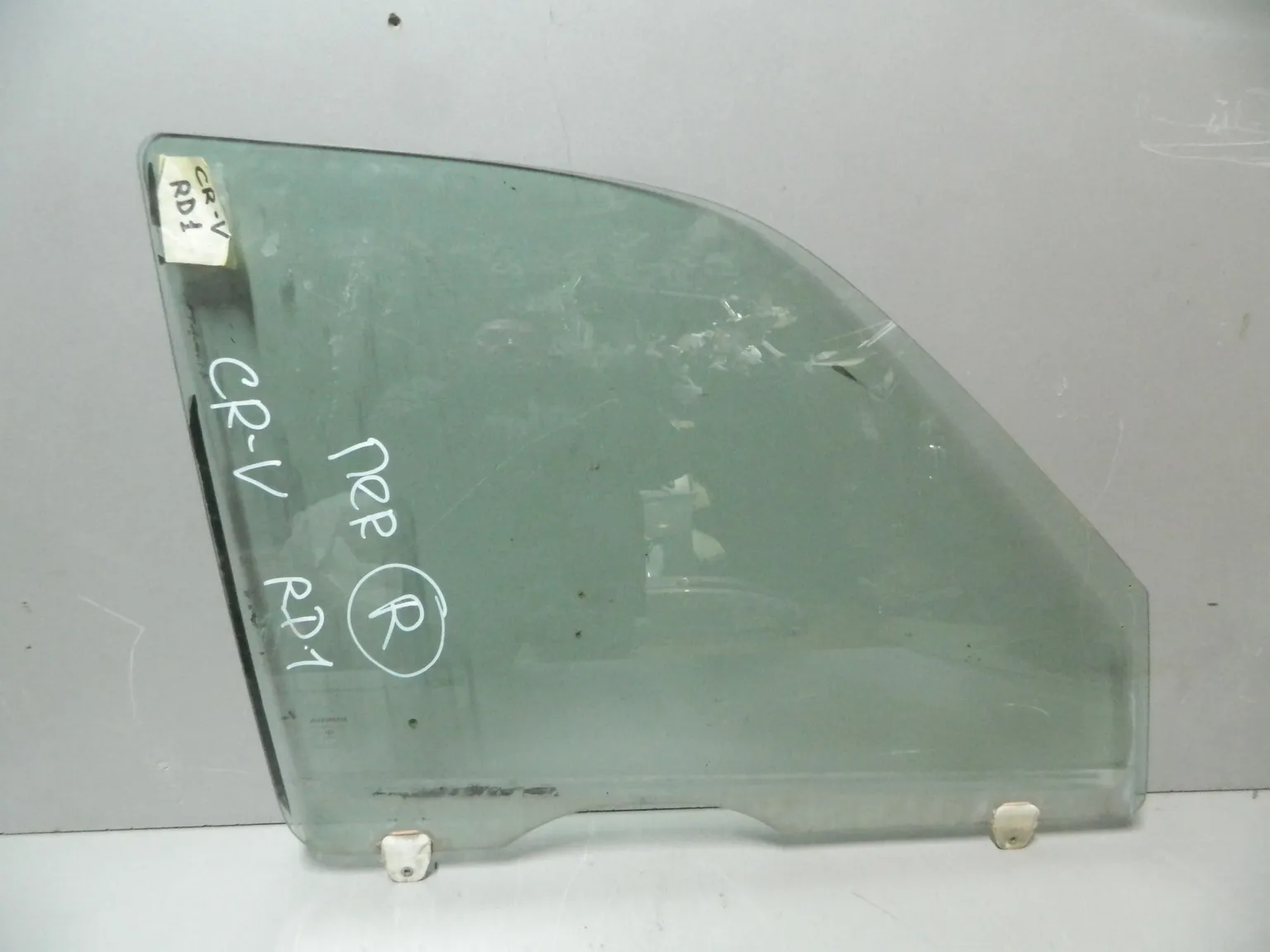 Стекло двери HONDA CR-V RD1 Перед Прав (Контрактный) 79590920