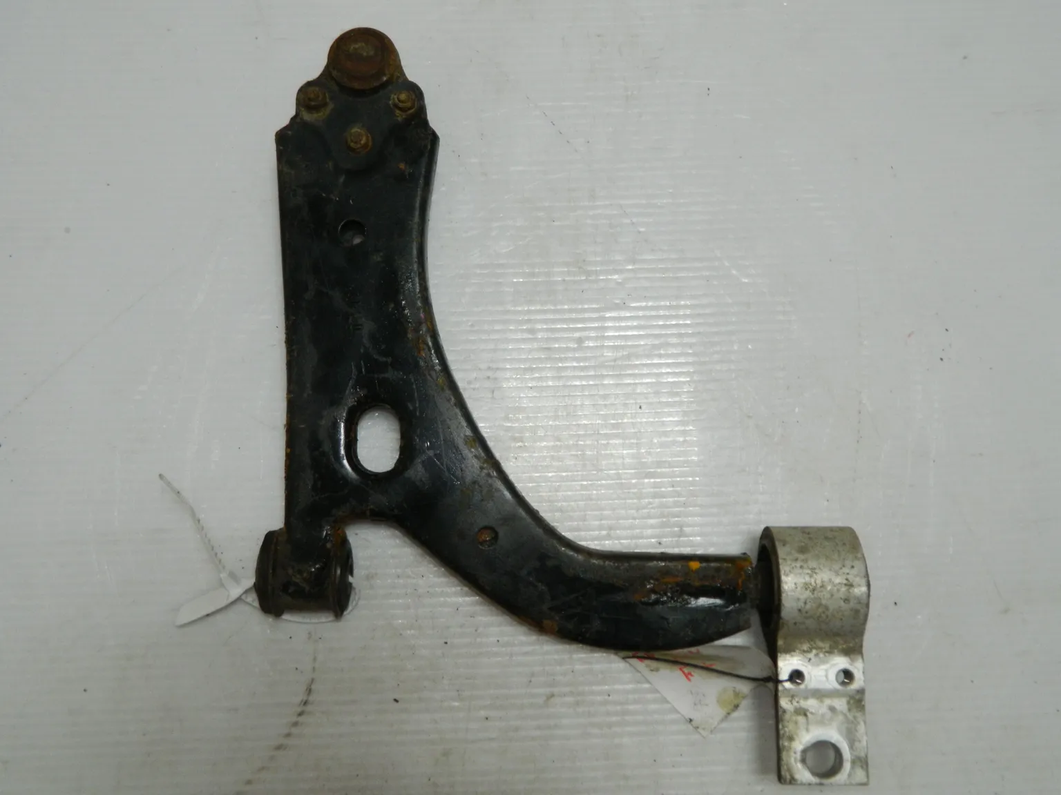 Рычаг подвески FORD FUSION Перед Лев 46098791 Б/У 7203314L