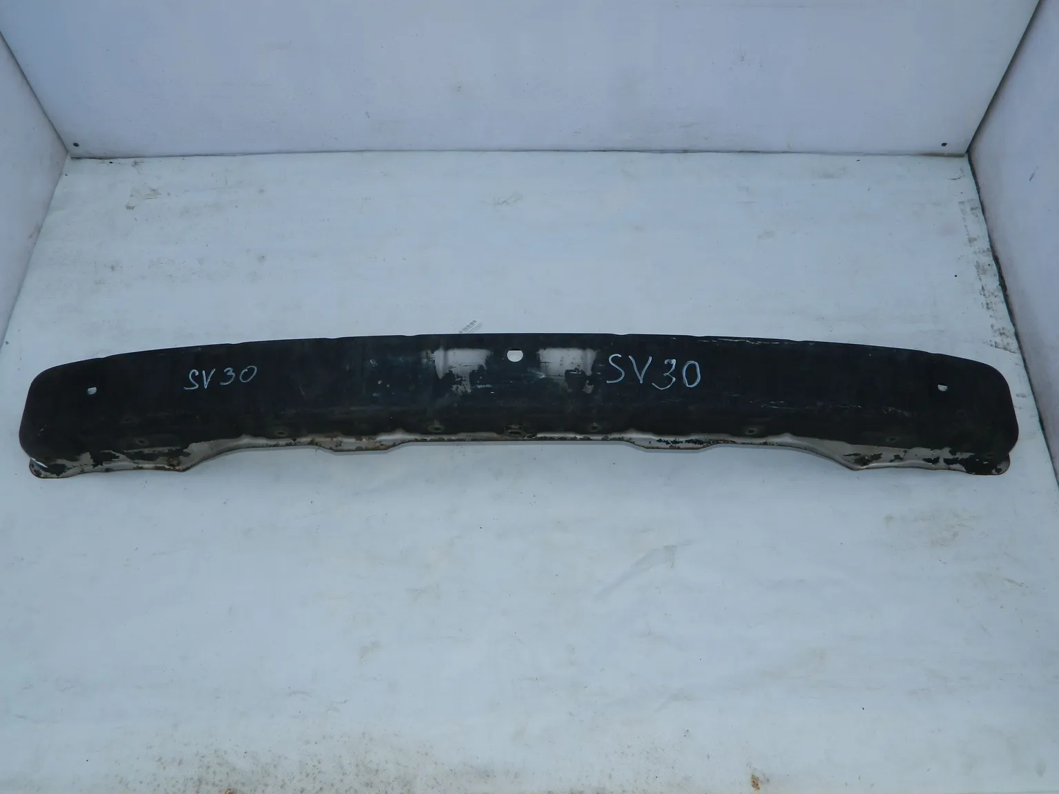 Усилитель бампера TOYOTA CAMRY SV30 (Контрактный) 35015069