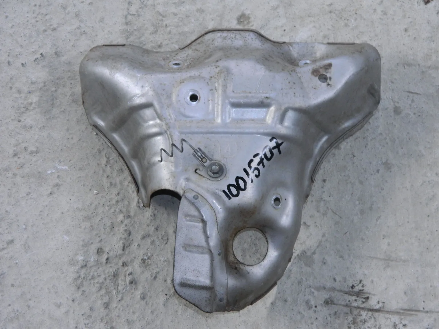 Защита выпускного коллектора MAZDA DEMIO DY3W ZJ (Контрактный) 10015707 zj1413390b