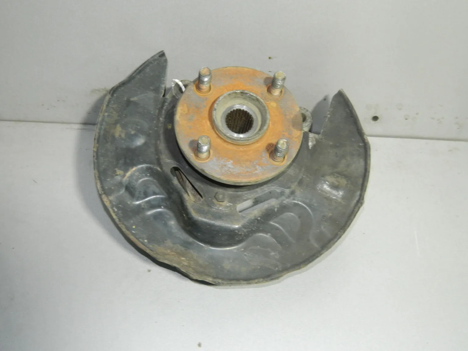 Ступица TOYOTA COROLLA E120 перед прав (Б/У) 45993933 4321119015