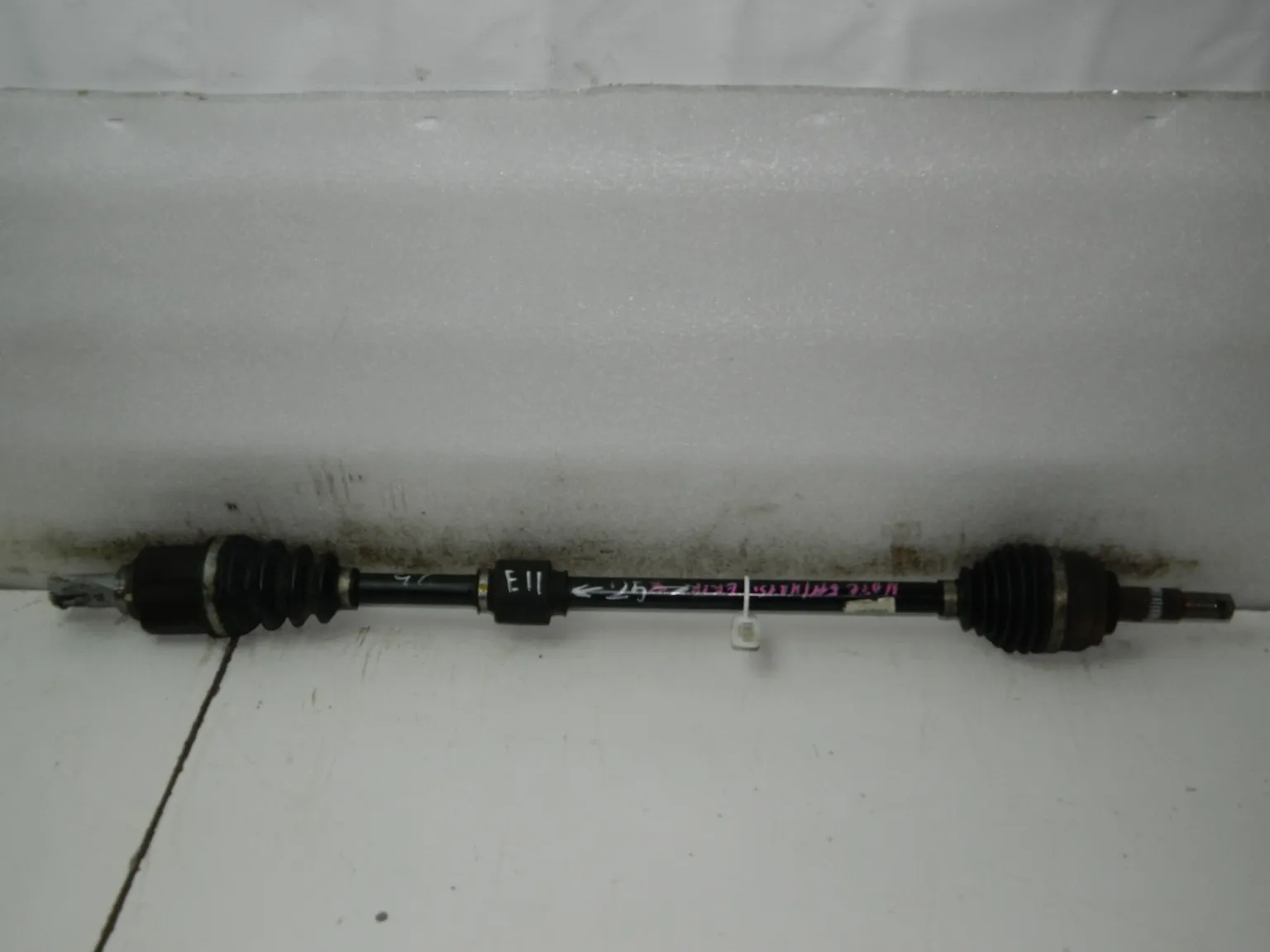 Привод NISSAN NOTE E11 HR15DE Перед Прав (Контрактный) 35015667