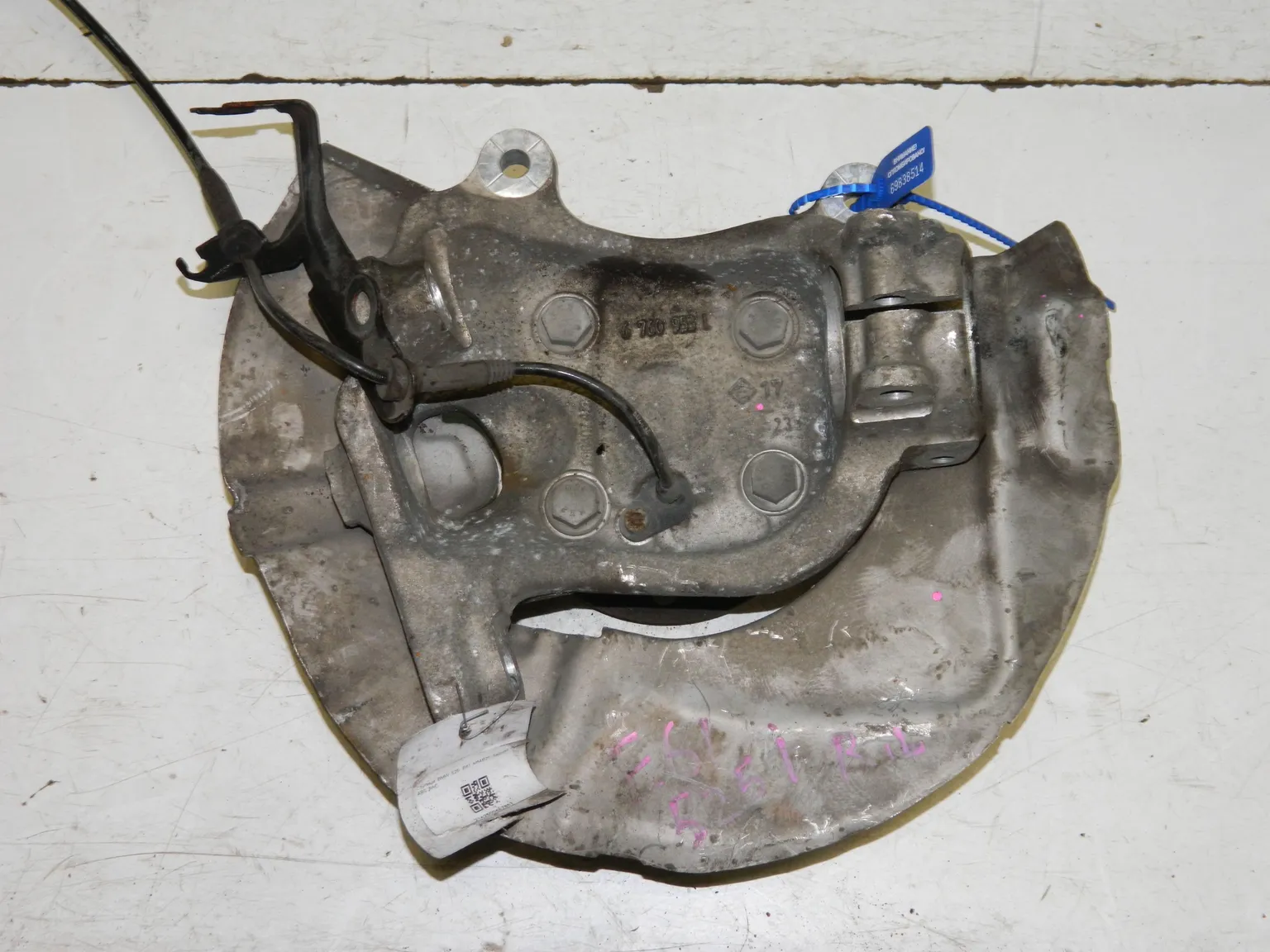 Ступица BMW 5-SERIES E61 Перед Лев (Контрактный) 69838514