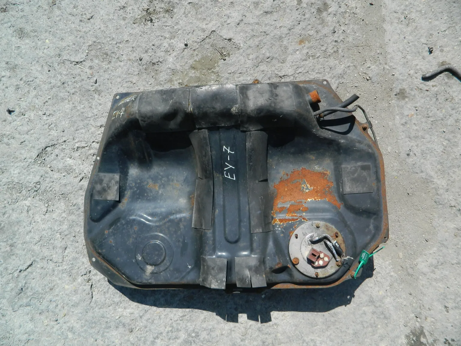 Бак топливный HONDA PARTNER EY7 (Контрактный) 81531911