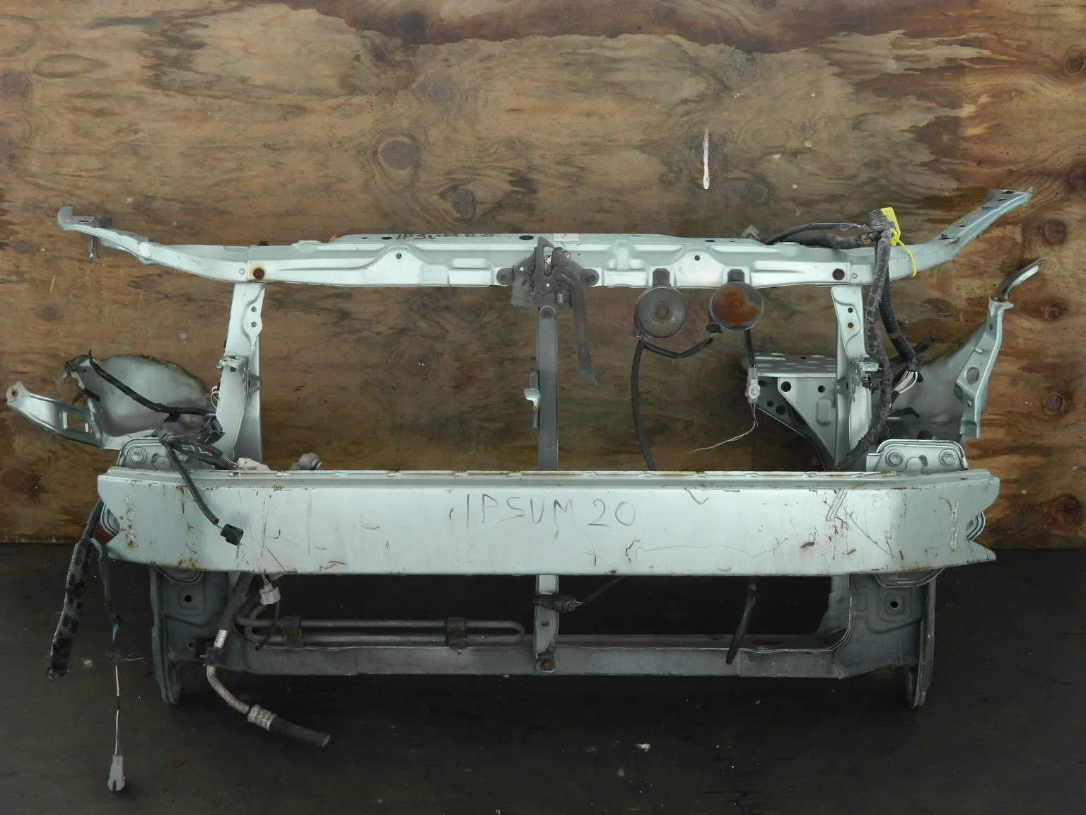 Рамка радиатора TOYOTA IPSUM ACM21 (Контрактный) 94584220