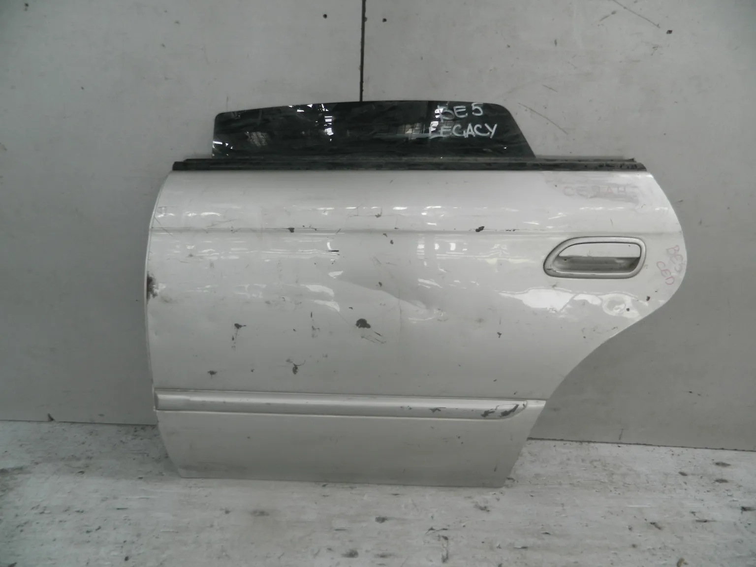 Дверь SUBARU LEGACY BE5 Зад Лев (Контрактный) 72355918