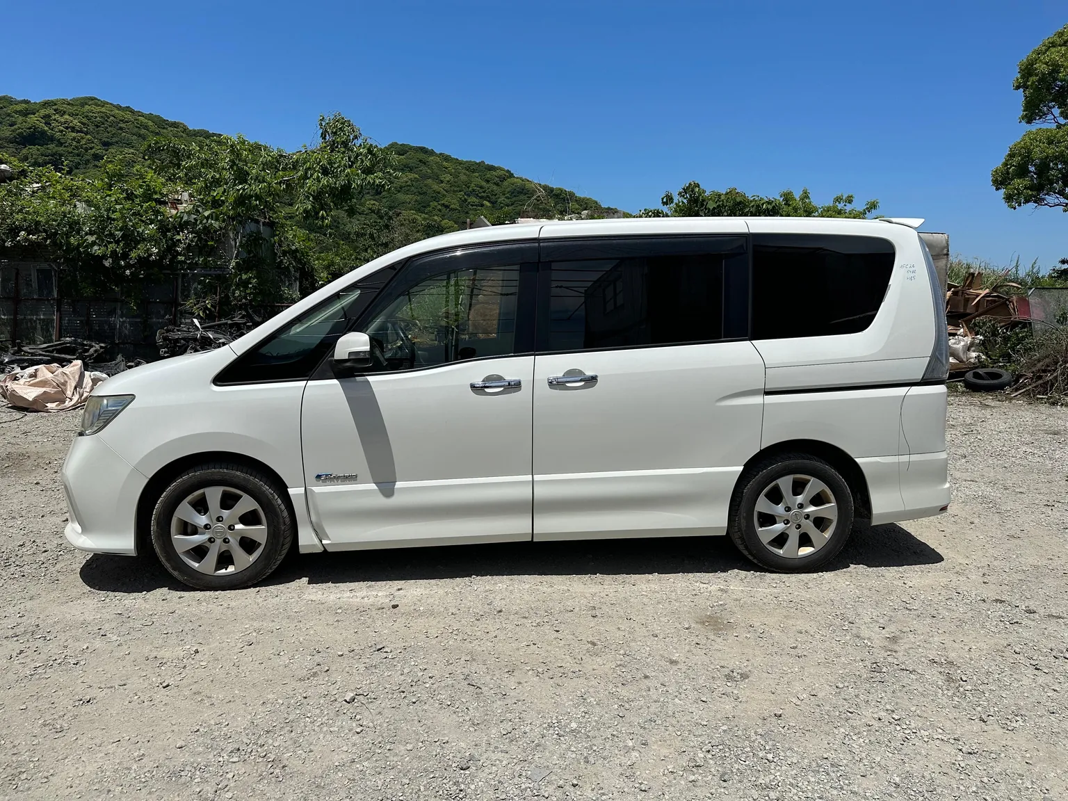 Дверь NISSAN SERENA HFC26 Перед Лев (Контрактный) 10401501