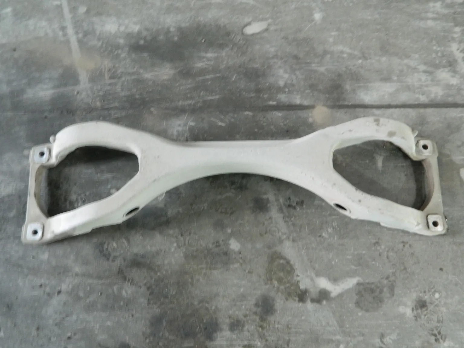 Балка подвески AUDI Q7 4L BAR Зад (Б/У) 081602