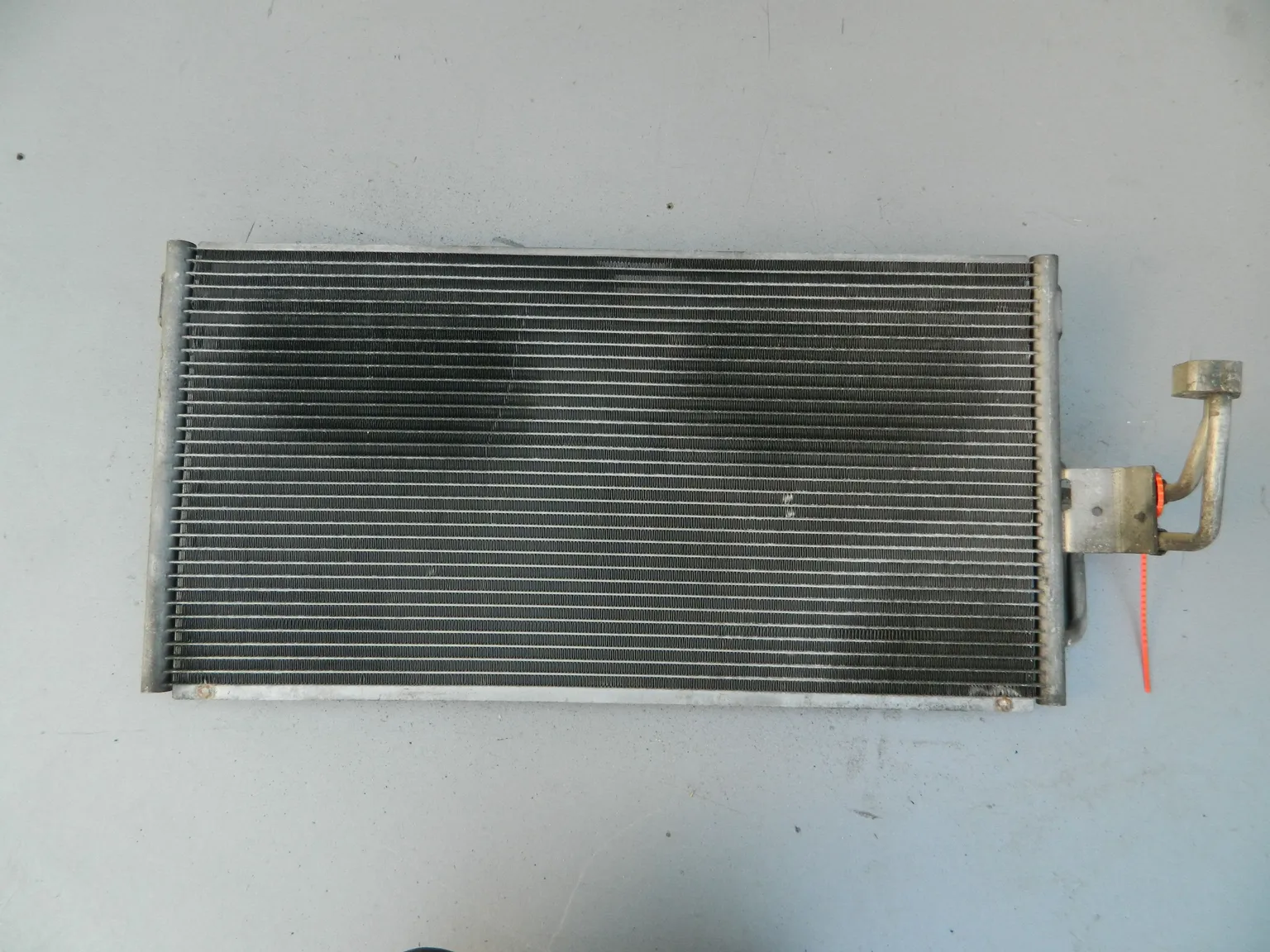 Радиатор кондиционера MITSUBISHI GALANT EA1A (Контрактный) 72367547