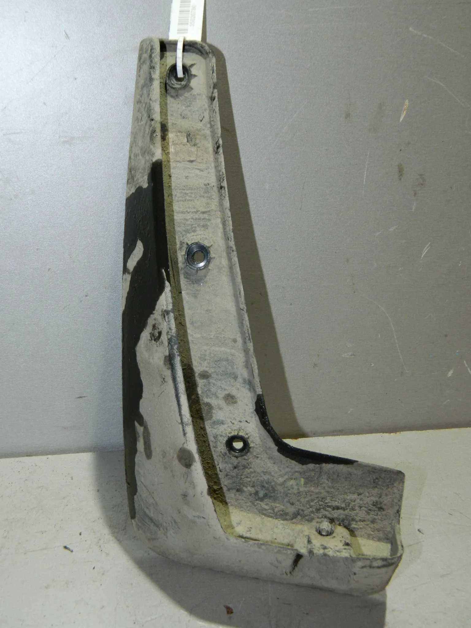 Брызговик Kia Sportage QL Зад. Лев (Б/У)