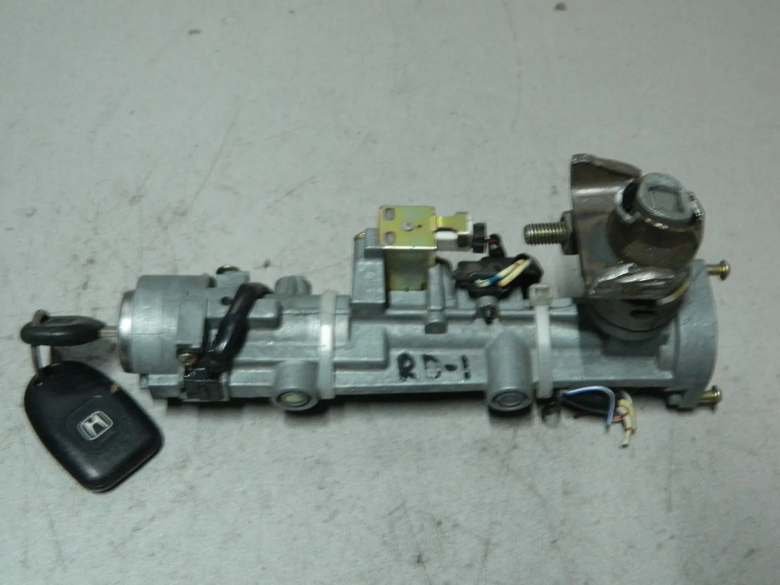 Замок зажигания HONDA CR-V RD1 (Контрактный) 81532325