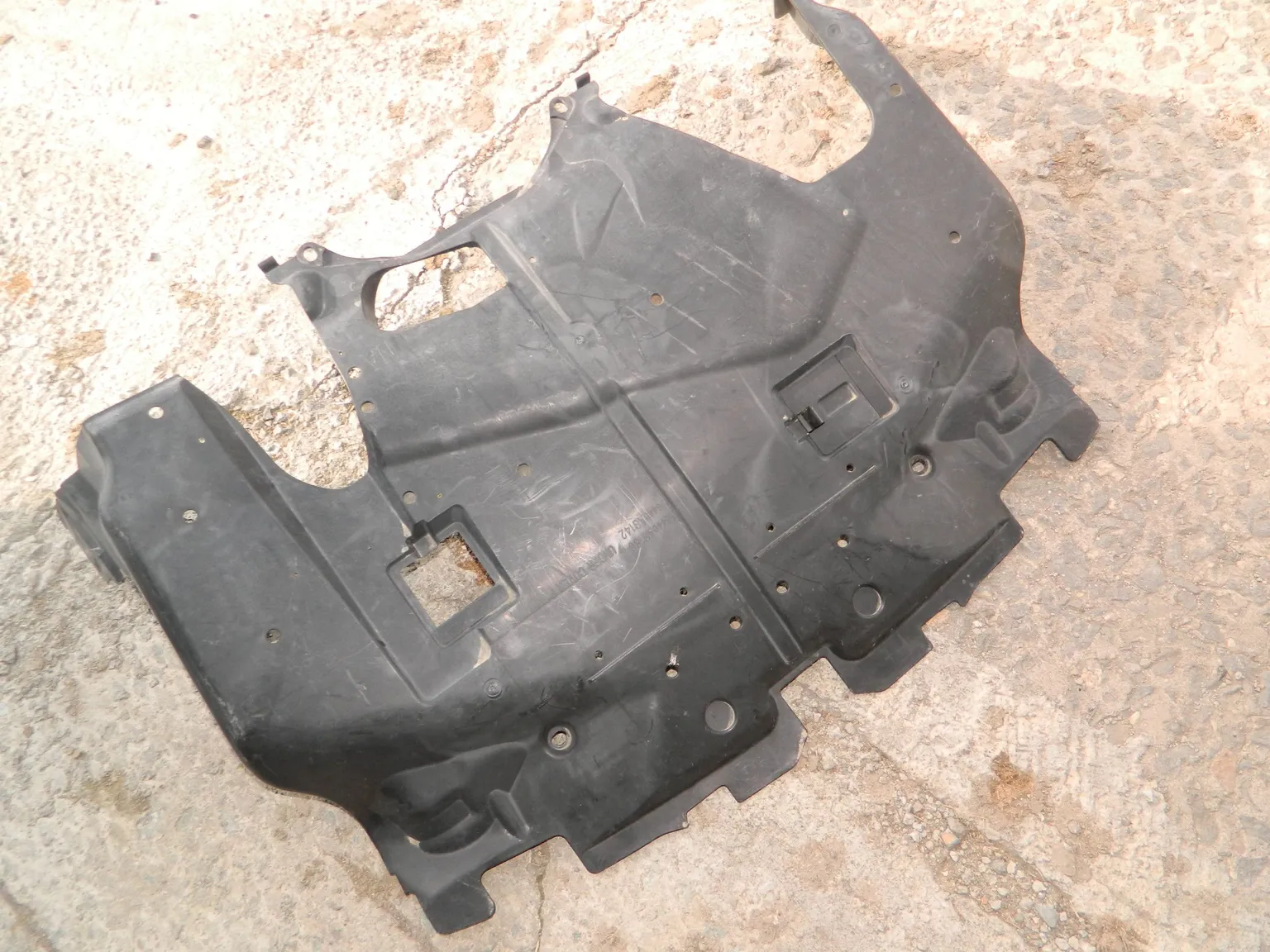 Защита двигателя SUBARU XV GP7 FB20 (Контрактный) 1042630101