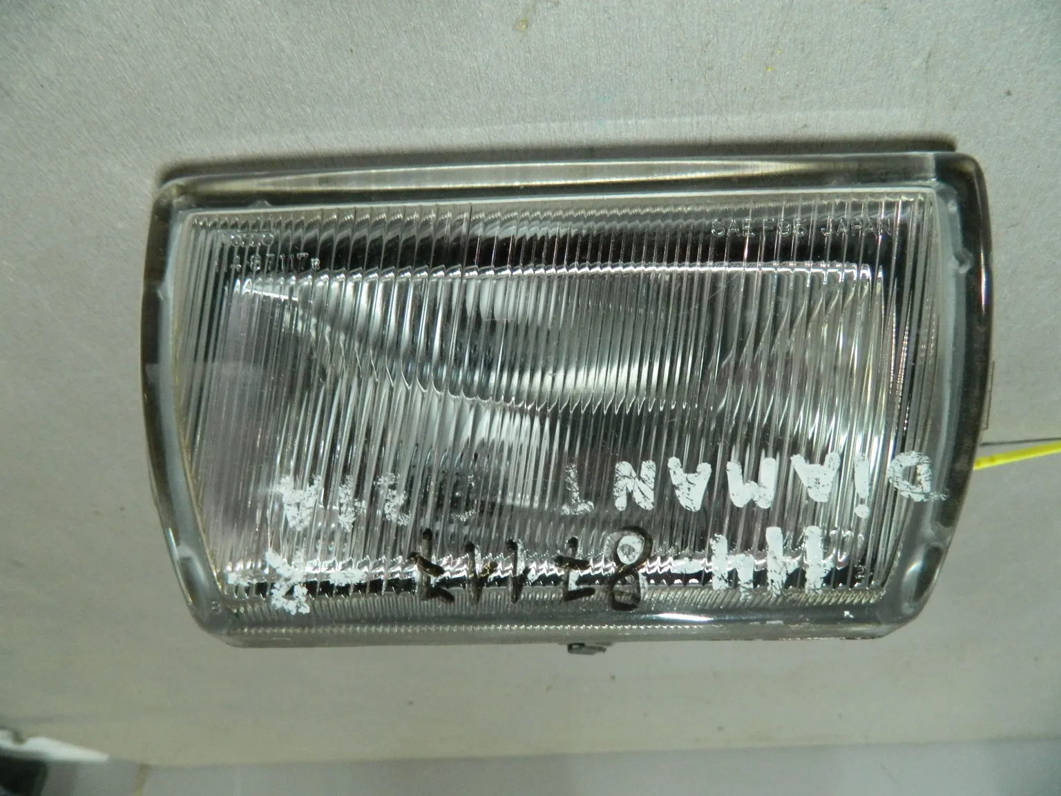 Фара противотуманная MITSUBISHI DIAMANTE F36A Перед Прав (Контрактный) 79768008