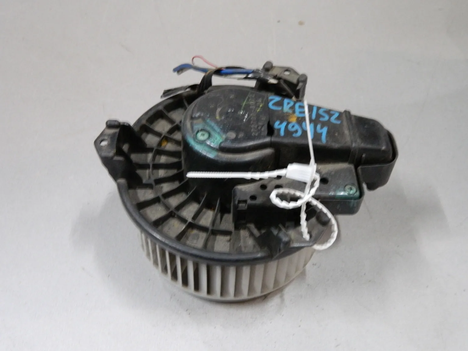 Мотор печки TOYOTA AURIS ZRE152 (Контрактный) 68000528