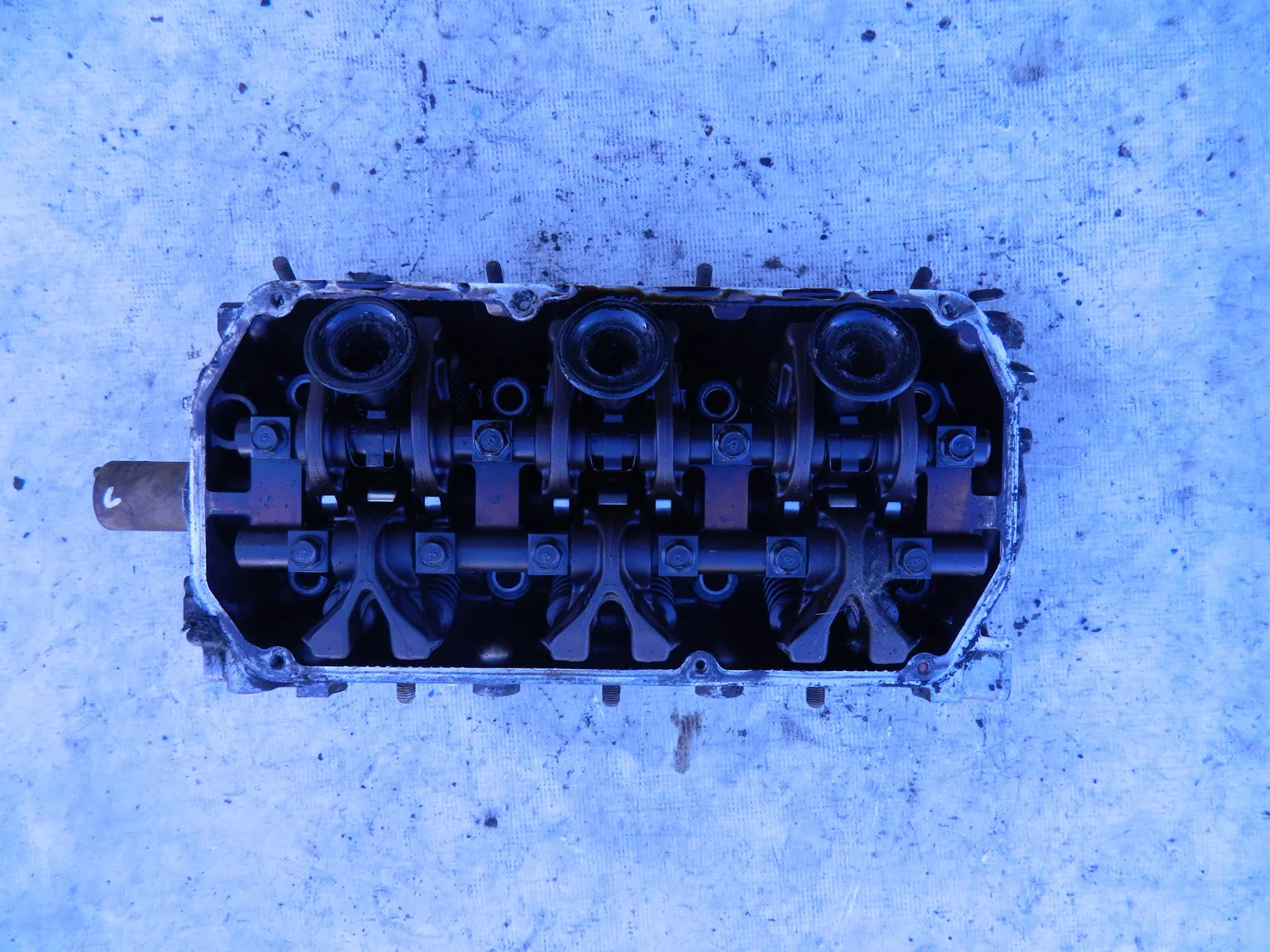 Головка блока цилиндров MITSUBISHI 6G73 Лев (Контрактный) 79768980