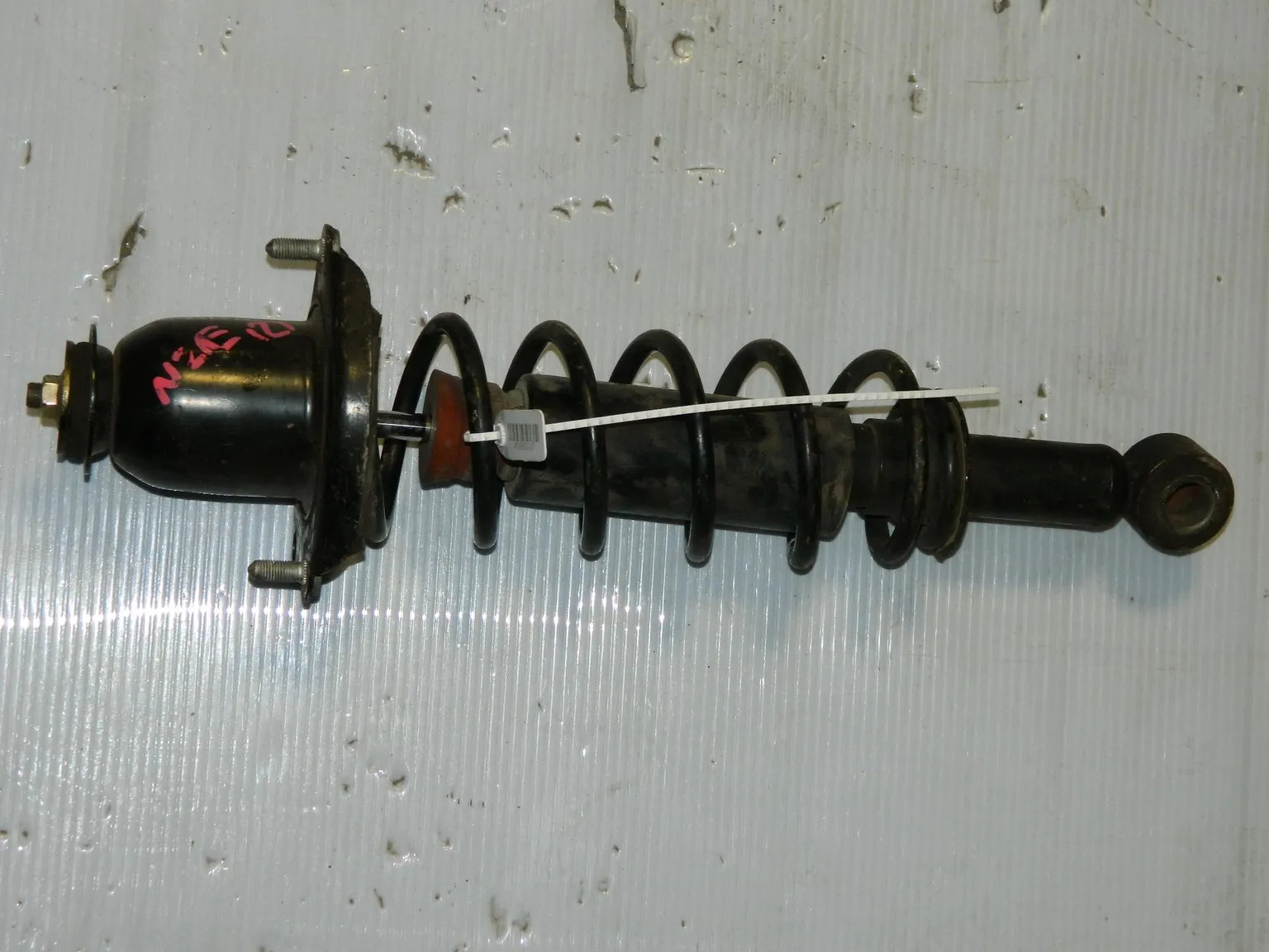 Стойка подвески TOYOTA COROLLA FIELDER NZE121 Зад Лев (Контрактный) 45989242