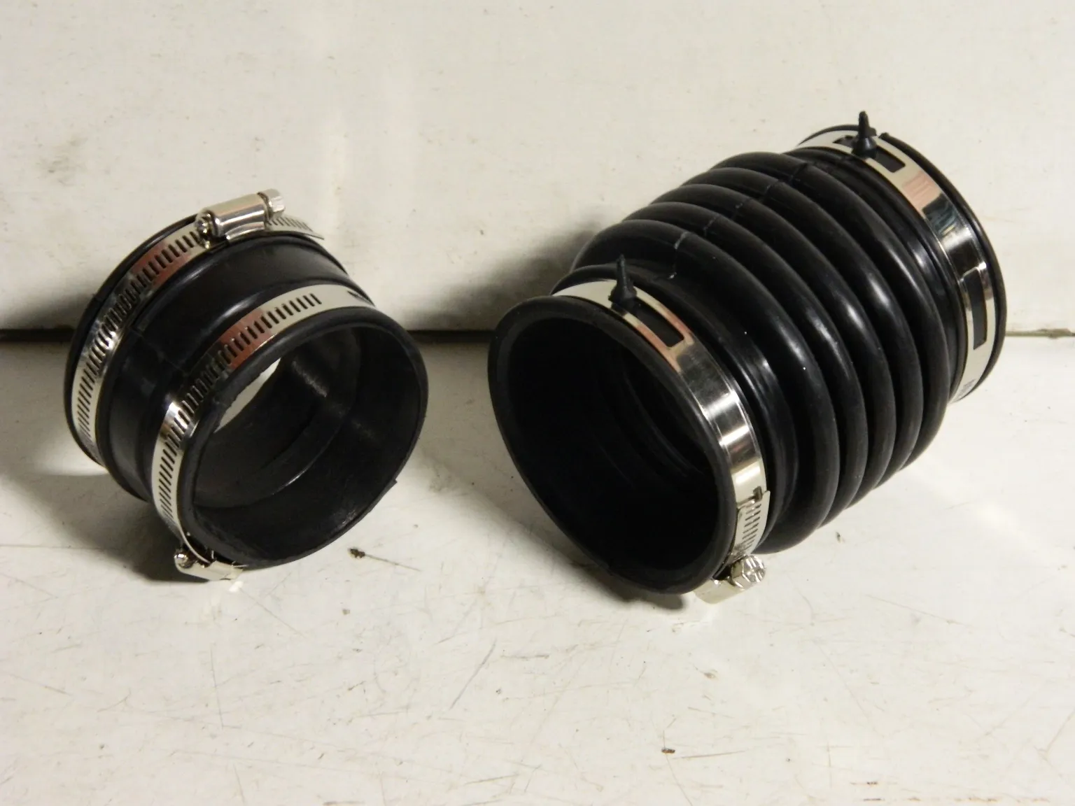 Патрубок воздушного фильтра GENERAL PARTS 16576EA200 NISSAN PATHFINDER R51 VQ40DE