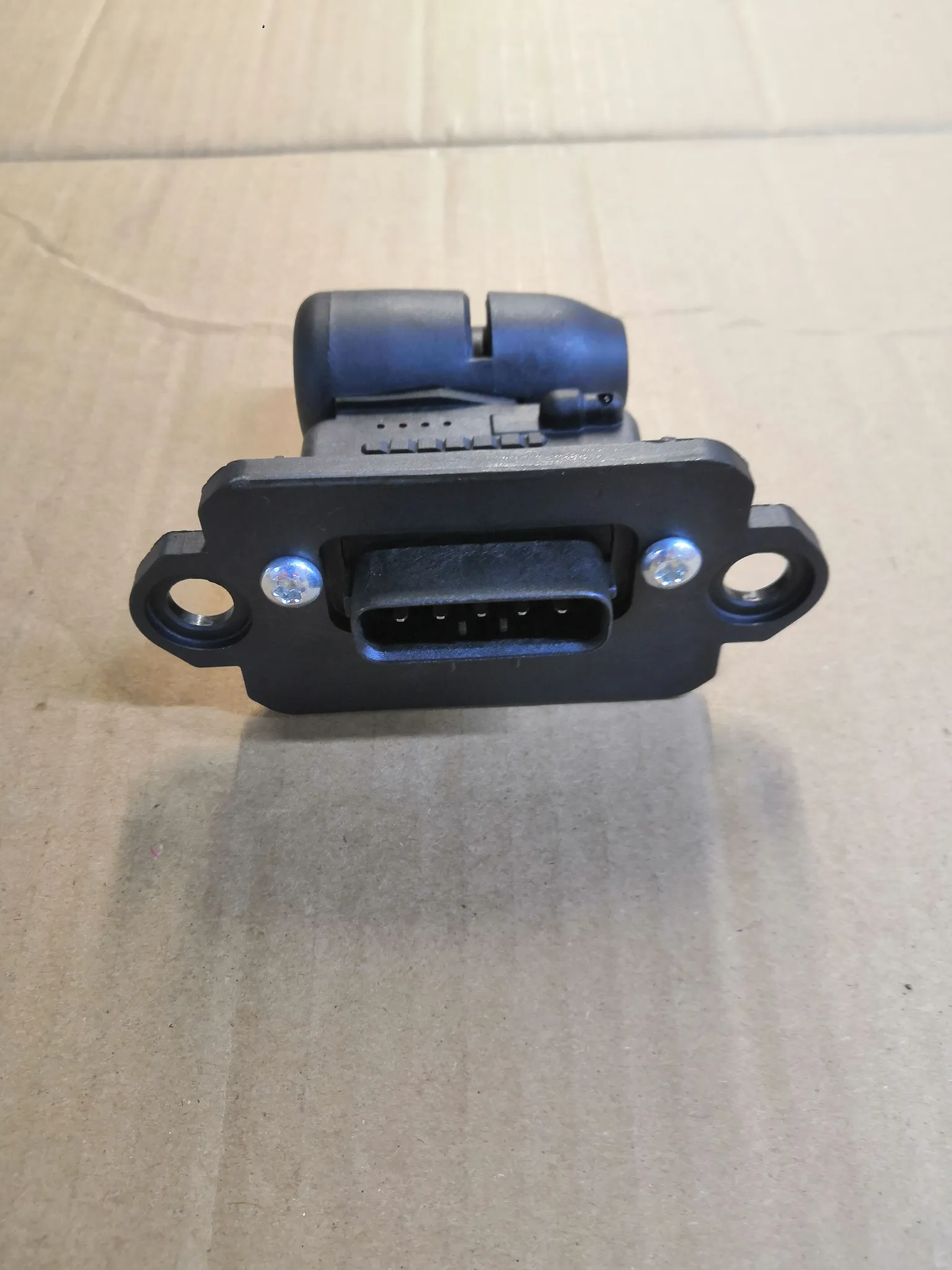 Датчик расхода воздуха GENERAL PARTS AC045 1MZFE/2MZFE/2JZGE/2TZFZE 3SGE 2220420010
