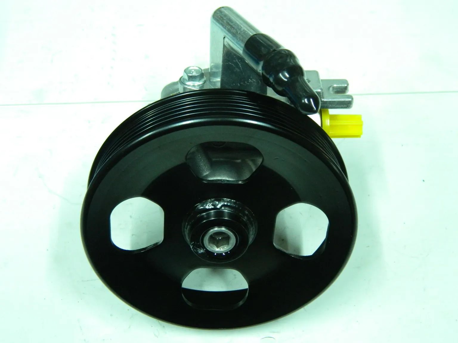 Насос ГУР GENERAL PARTS 571002E100 HYUNDAI TUCSON 05- / KIA SPORTAGE II 04-07 G6BA