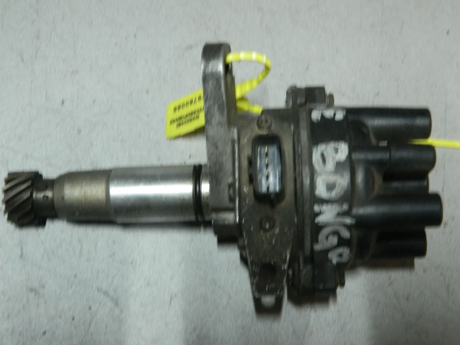 Трамблер MAZDA FE (Контрактный) 79780086