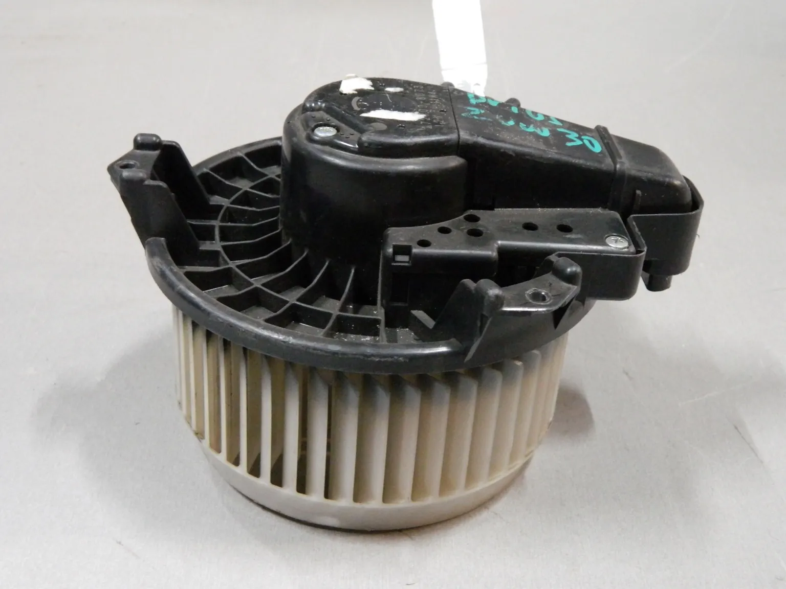 Мотор печки TOYOTA PRIUS ZVW30 (Контрактный) 68000473