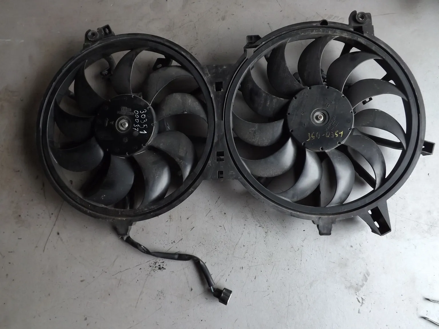 Диффузор радиатора INFINITI EX35 J50 (Контрактный) 3035100037