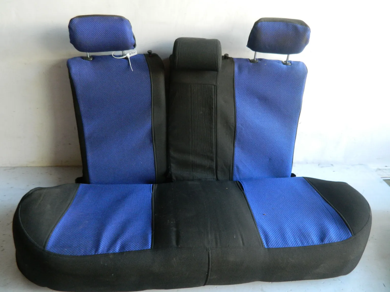 Сиденье TOYOTA COROLLA ZZE120 Зад (Б/У)